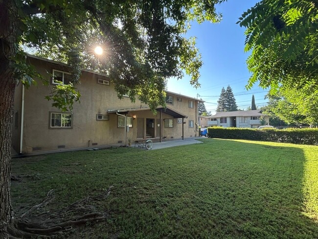 Building Photo - 746 Rancheria Dr Unit 746 Rancheria #4