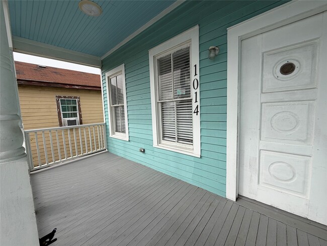 Photo - 1014 Avenue M