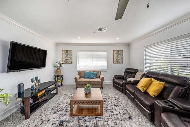 Photo - 8017 Dell Dr