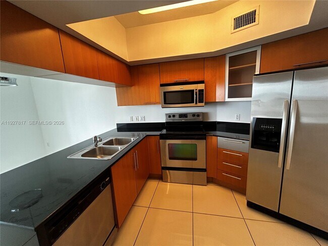 Photo - 1750 N Bayshore Dr Unit 5215