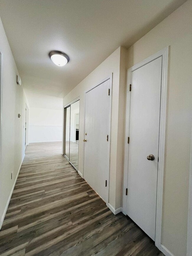 Photo - KHR-2708-48-S Unit 2708 48th Street, Lower