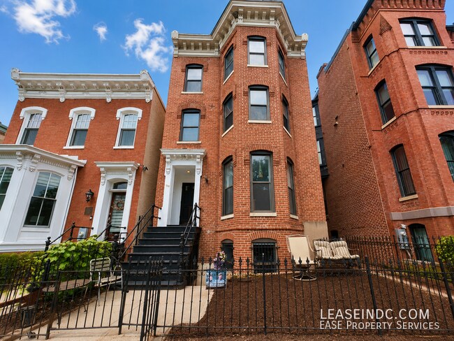 Building Photo - 1532 15th St NW Unit #REAR