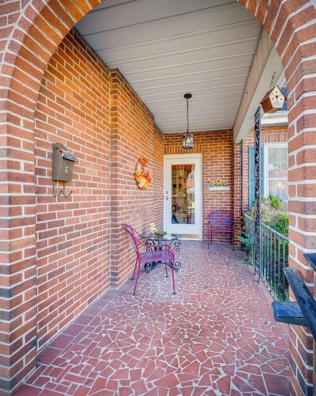 Photo - Charming 3 bed 2 Bath | Sunroom + Garage + Patio | Summer Special !