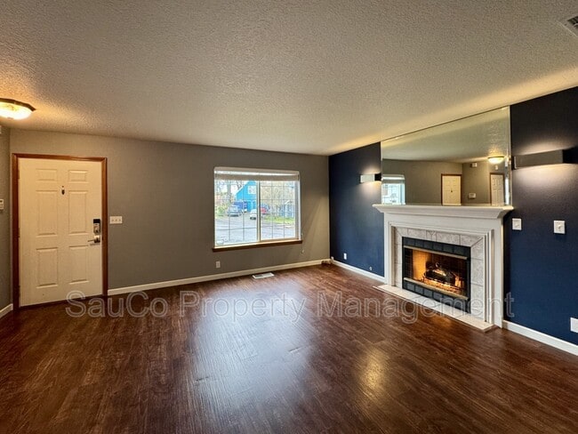 Photo - 741 SE Camellia Ct