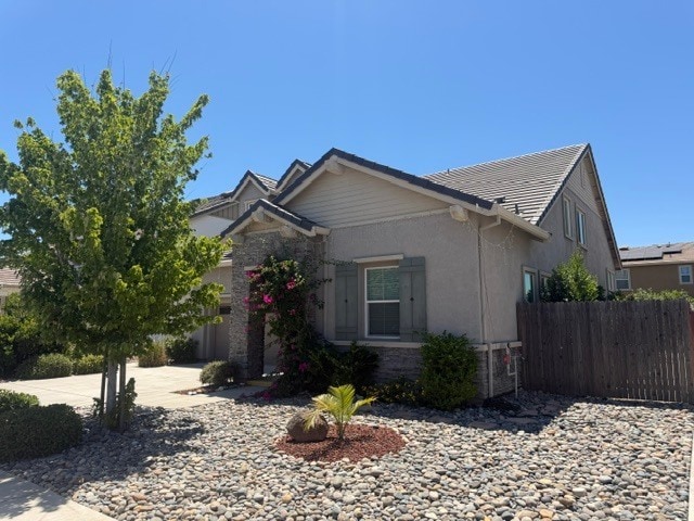 Photo - Gorgeous 3 Bedroom 3 Bathroom Plus Loft Area Home