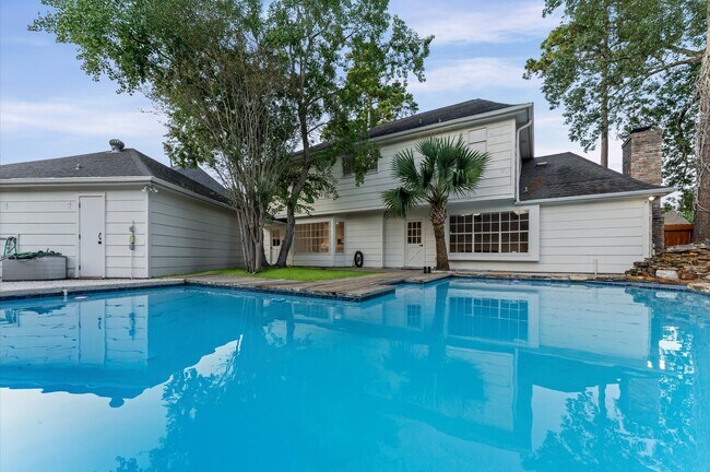 Photo - 15807 Crystal Brook Dr