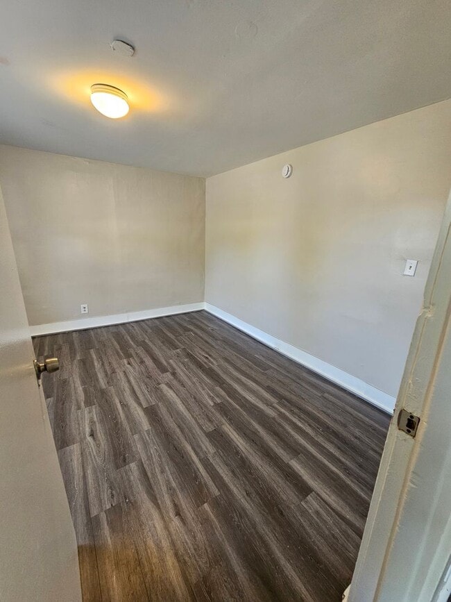 Photo - 61-71.5-715 Pine St Unit 3