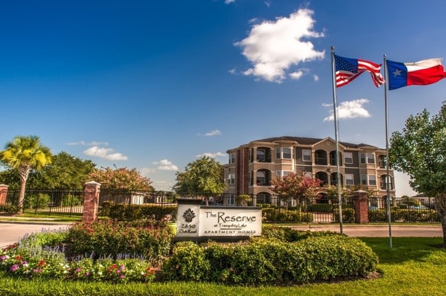 Building Photo - Reserve at Tranquility Lake Rental