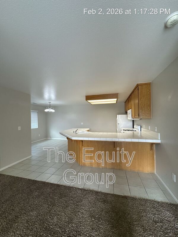 Photo - 2547 W Lark Ave
