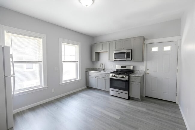 Photo - 22 Downer Ave Unidad 2