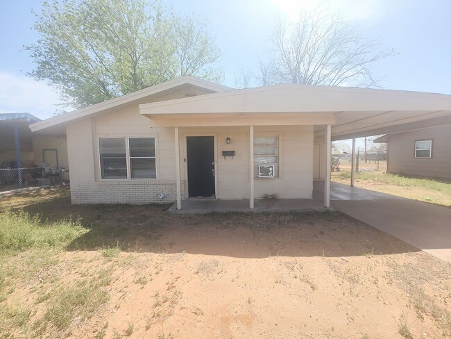 Photo - 2914 E Bates St House