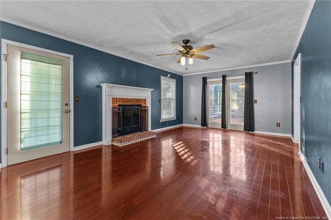 Photo - 6824 St Julian Way