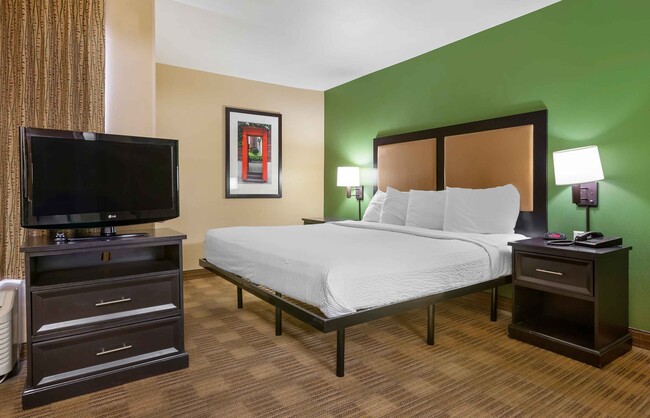 Photo - Furnished Studio-Phoenix - Biltmore Apartment