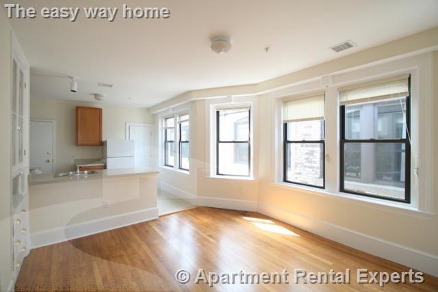 Building Photo - 881 Massachusetts Ave
