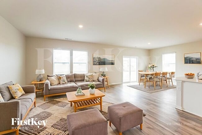 Photo - 871 Moray Ln