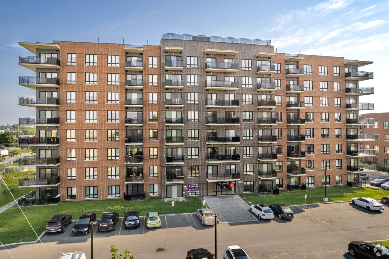 Photo - H1 Harmonie – 120 & 128 Hymus