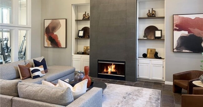 Kensington Square Apartments