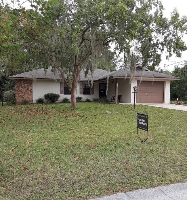 Building Photo - Adorable Single Family Home
