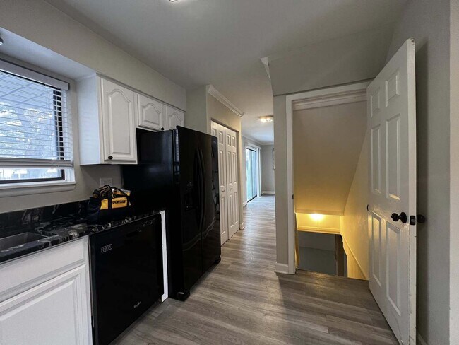 Photo - 7333 Winthrop Way