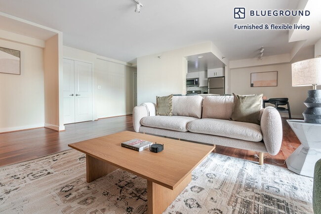 Photo - 4001 9th St N Unidad FL5-ID1161