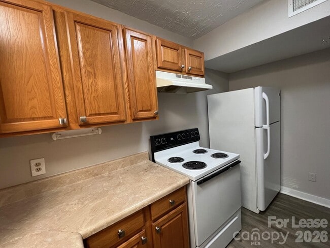 Photo - 1260 Fieldstone Rd