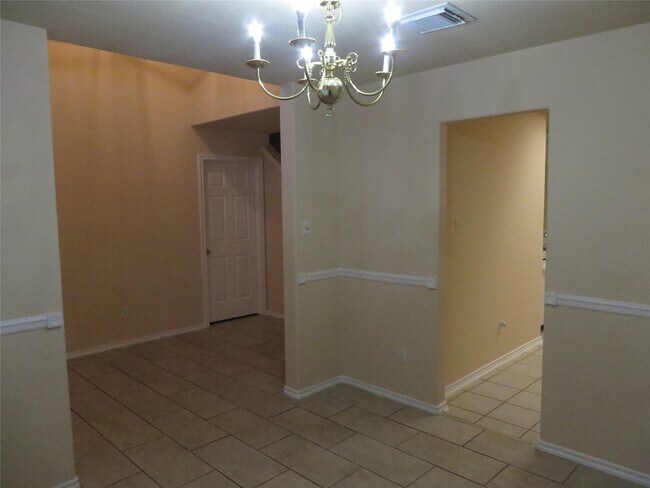 Photo - 15331 Ochre Leaf Trail