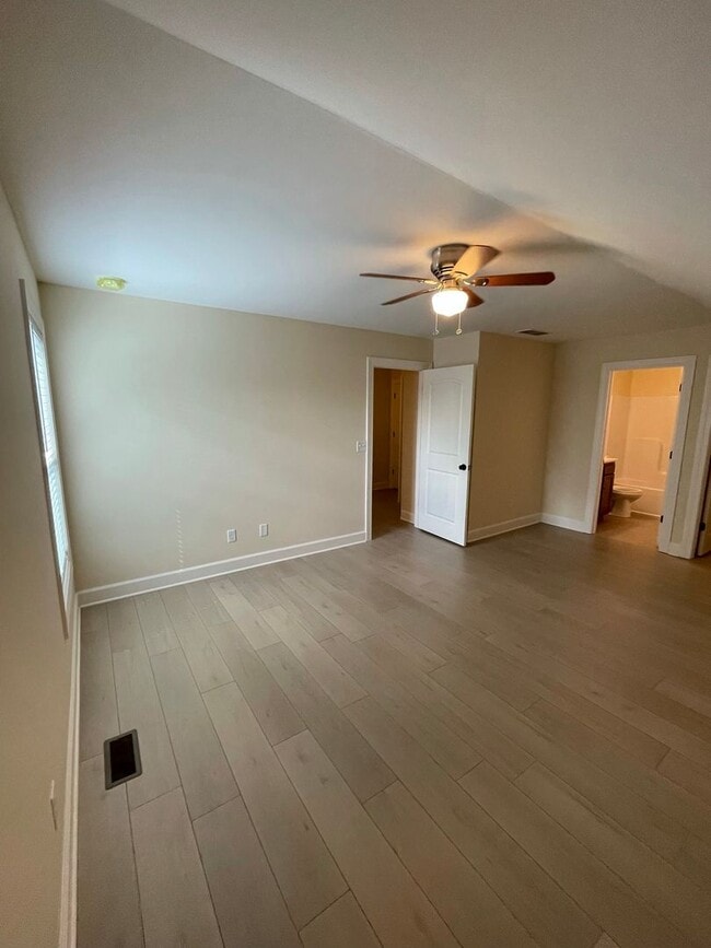 Photo - Wayne Michaels Premier Home (elite college...