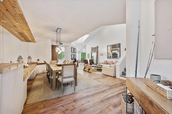 Photo - 2585 Sheltingham Dr