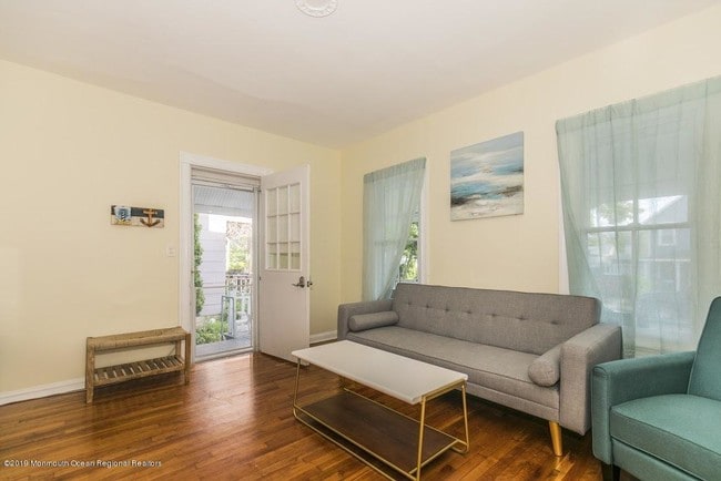 Photo - 105 Webb Ave
