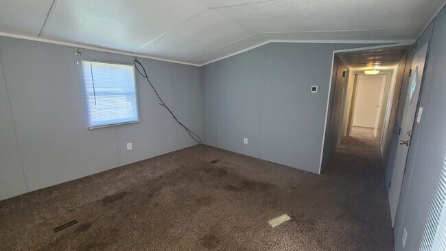 Photo - 17 Saturn Ln