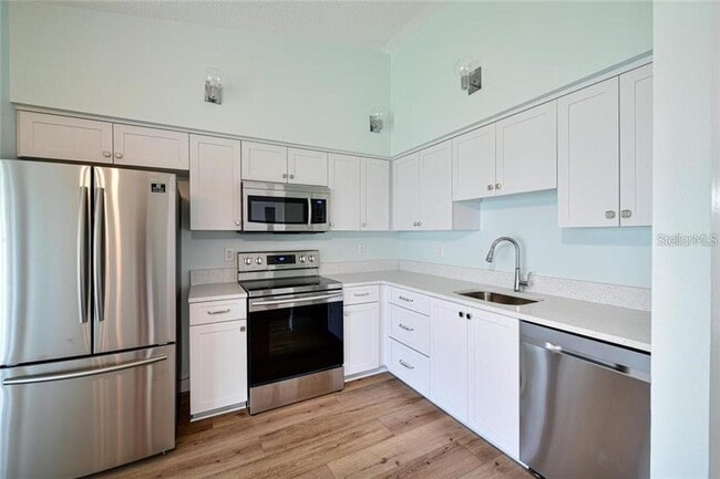 Photo - 4110 38th Ave W Unidad 4110