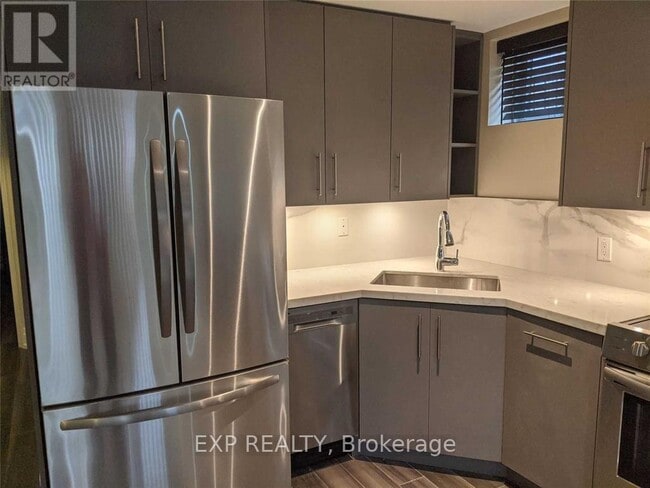 Photo - 78 Brampton Rd