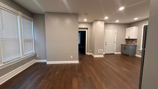 Photo - 936 Westminster St