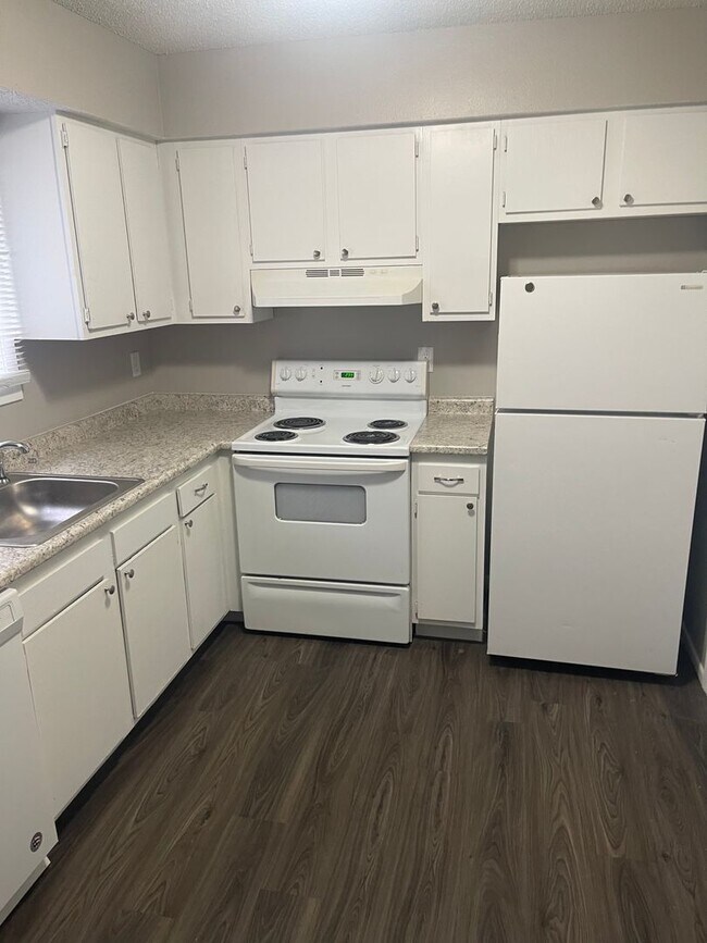 Photo - 1624 Pleasant View Dr Unit 1624 E Pleasant View Drive