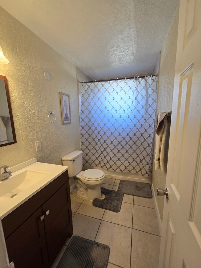 Photo - 1121 W 23rd St