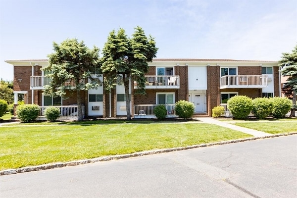 Photo - Birchview Gardens