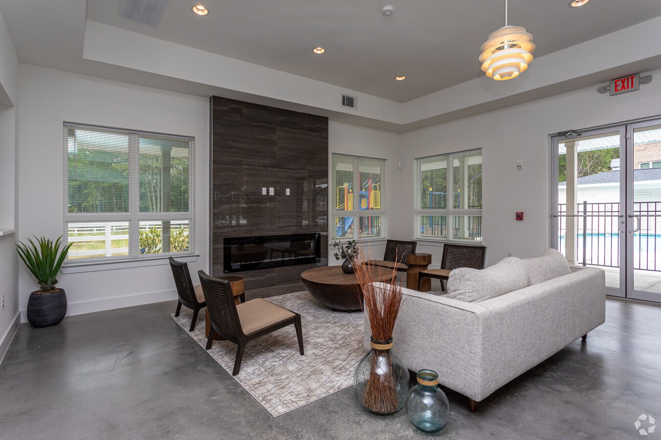 Waters At Gateway Apartments For Rent In Savannah Ga Forrent Com