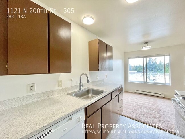 Photo - 1121 N 200th St Unidad 305