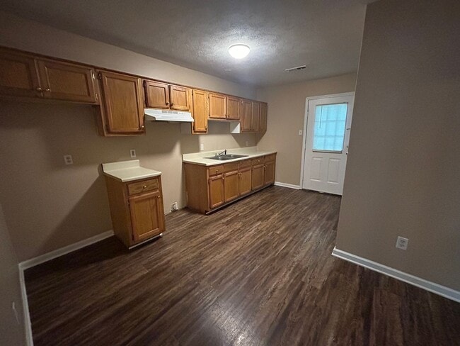 Photo - 812 N. Mc Lemore Unit C812