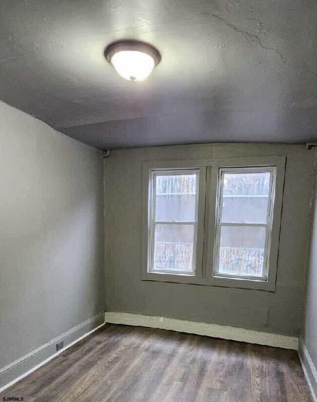 Photo - 709 Adriatic Ave