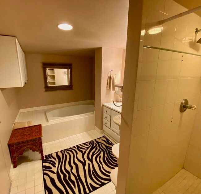 Photo - 530 S 2nd St Unit 608 Abbotts Square