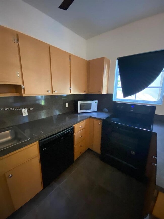 Photo - 1525 Pennsylvania Ave Unit 5