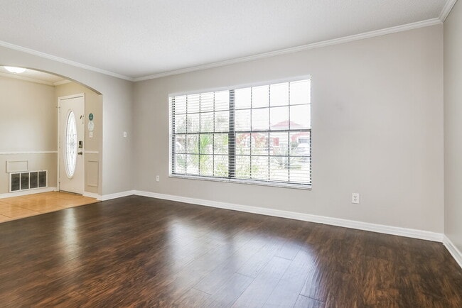 Photo - 2629 Saffron Dr