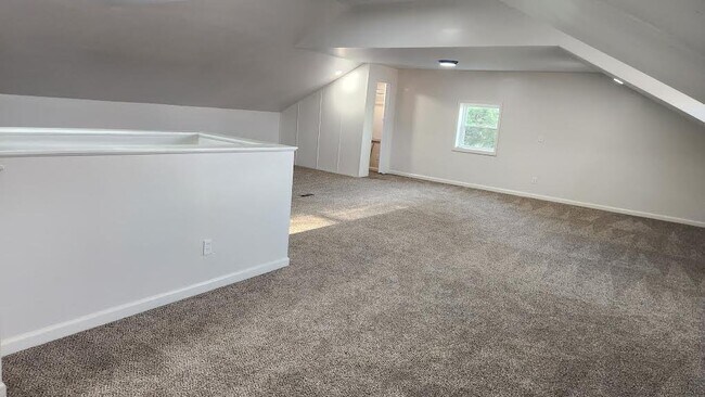 Photo - 4437 E Kitridge Rd