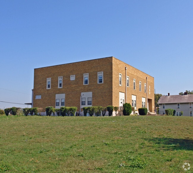 Childress Apartments - Childress Apartments