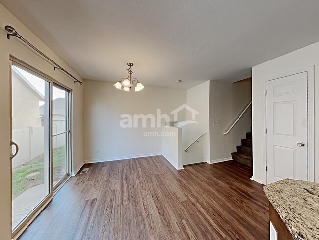 Photo - 974 S 1740 E