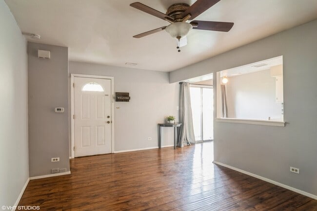 Photo - 329 David Ct Unit B