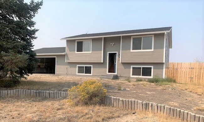 Building Photo - 4 bedroom rental in Spring Creek