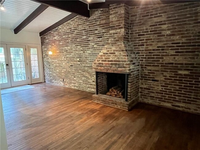 Photo - 1945 Dellwood Dr NW