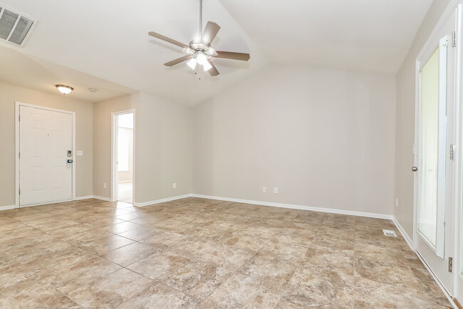 Photo - 4011 Mountainridge Dr